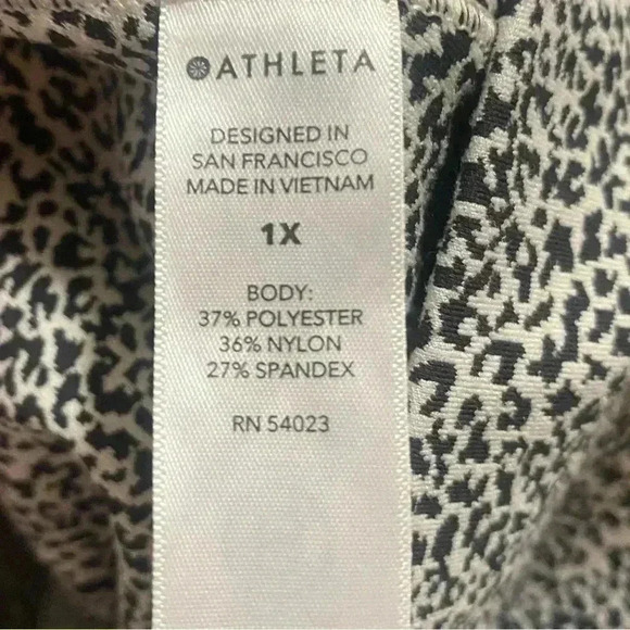 Athleta Salutation Stash II Leggings Size 1X - Picture 4 of 4